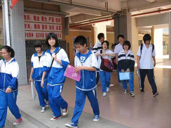 初中生“藏小抄”的3種方式,老師很難察覺,學渣:我好像都用過 初中生“藏小抄”的3種方式,老師很難察覺,學渣:我好像都用過