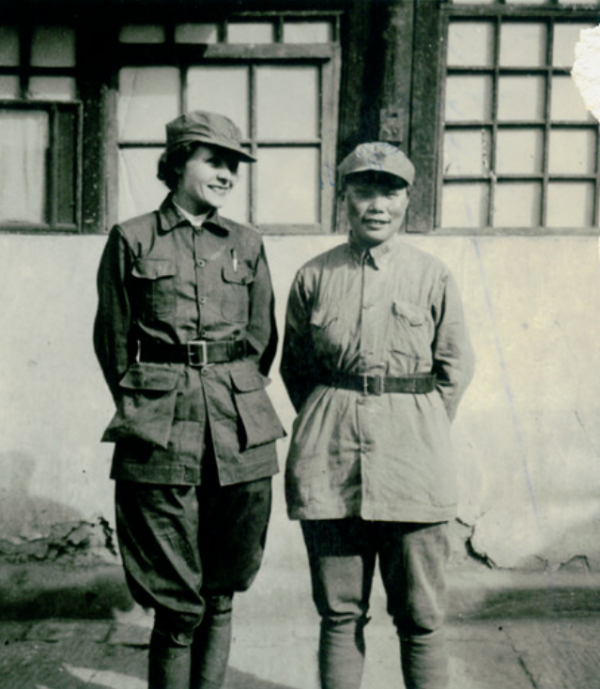 1979年，鄧小平訪問美國，卻意外地收到了毛主席42年前寫給他的信