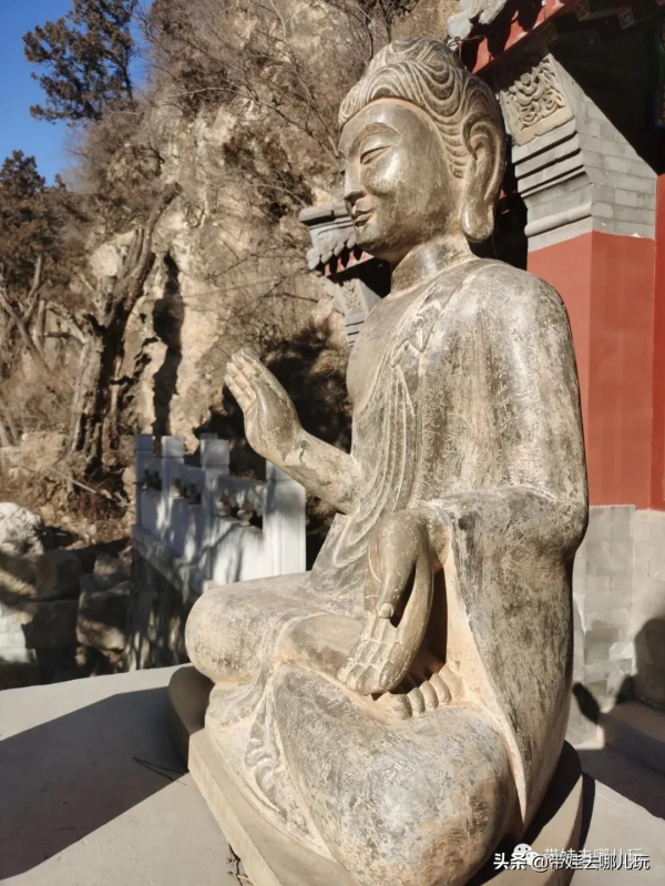 打卡北京最魔幻的寺廟，藏在門頭溝深山裡，看完極為震撼