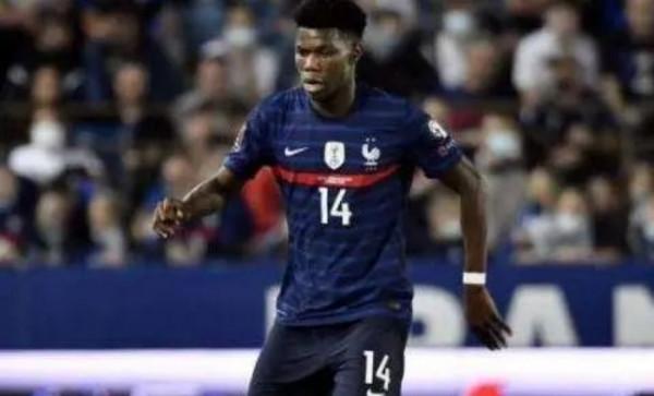 壓哨釣大魚，曼聯追求8000萬頂級中場聯賽爭四勢在必得