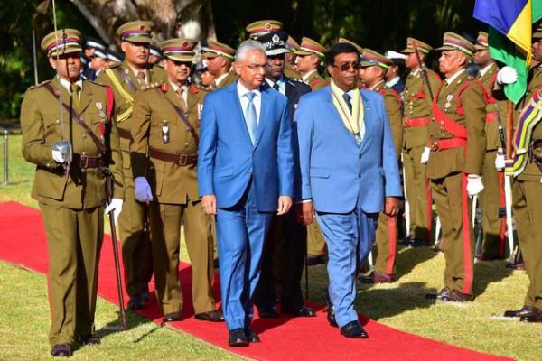 中國支援阿根廷收馬島後，模里西斯受到鼓舞，與英國爭查戈斯群島