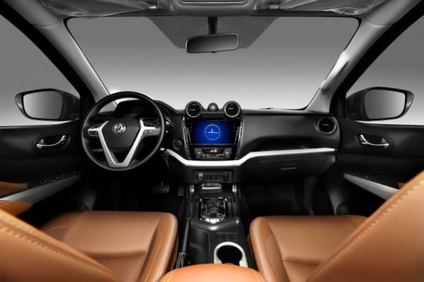 售15.78萬元起 鄭州日產銳騏6穿越版正式上市