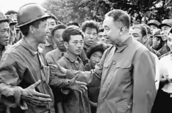 76年毛主席逝世，汪東興看過悼詞後提出一點意見，華國鋒：我贊成