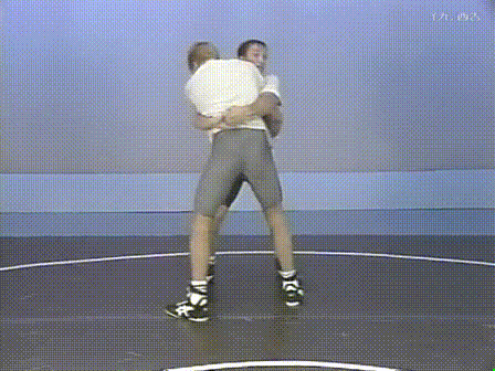 《自由摔跤》看圖學習