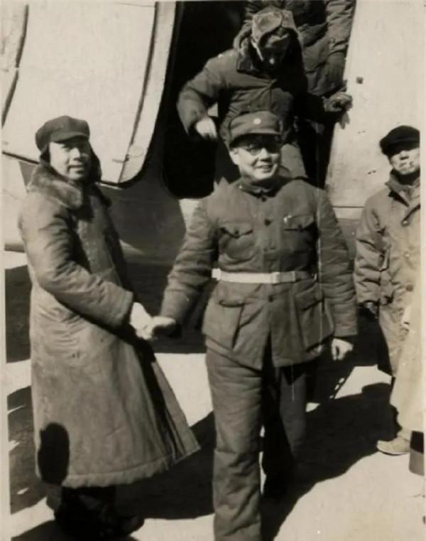 76年前美軍死傷15人，軍分割槽司令員電告葉劍英：別說是我們乾的