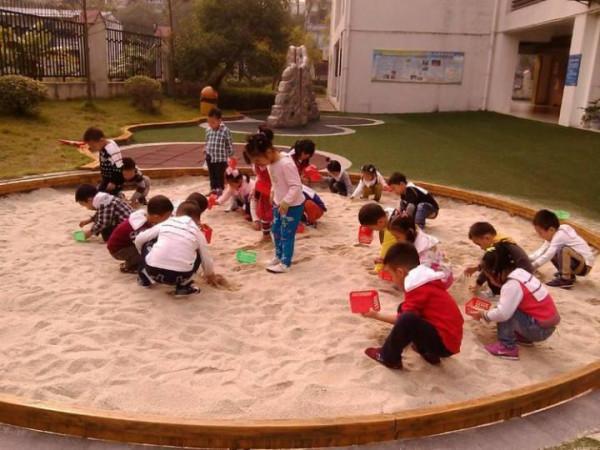 16歲少女,因拒絕官二代的追求,被毀容,9年過去了,現狀如何 16歲少女,因拒絕官二代的追求,被毀容,9年過去了,現狀如何