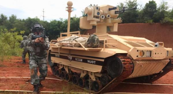 調侃：解放軍火力不足恐懼症朝晚期發展