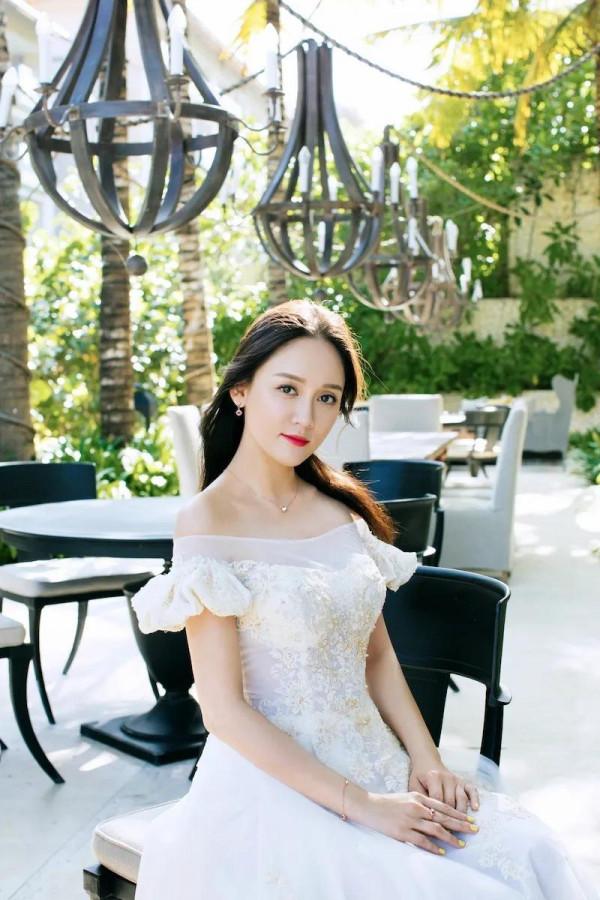 43歲陳喬恩少女氣息撲面而來