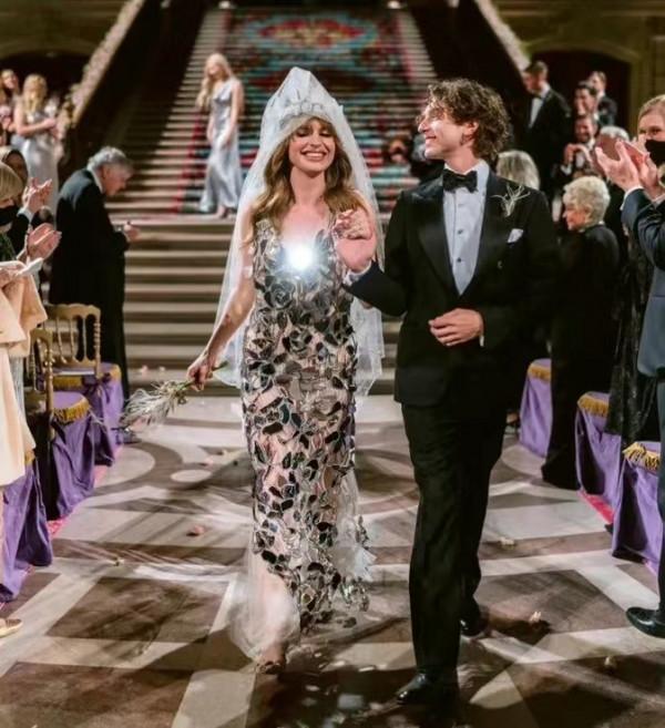 這才是真正的世紀大婚!前世界首富孫女出嫁,身上婚紗來頭不小 這才是真正的世紀大婚!前世界首富孫女出嫁,身上婚紗來頭不小