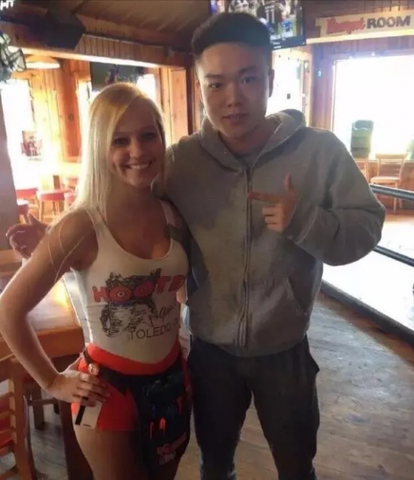 浙江打工小夥子娶俄羅斯美女為妻,結婚時女方拿積蓄買婚房 浙江打工小夥子娶俄羅斯美女為妻,結婚時女方拿積蓄買婚房