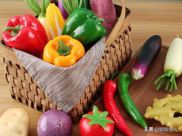 秋天女性多吃這8種食物，維C豐富營養高，應季新鮮，價格便宜