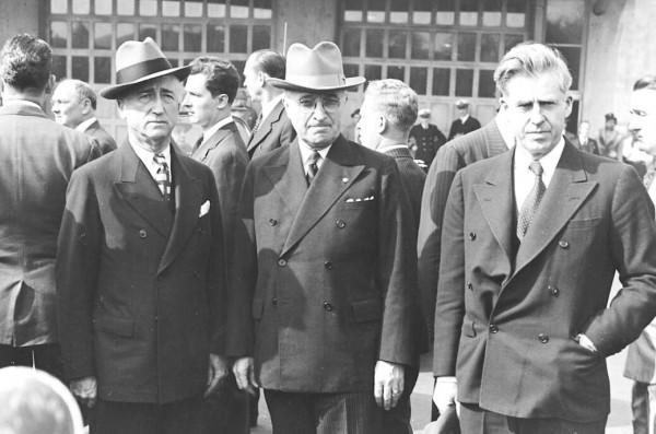 壓死蔣介石的稻草:優勢巨大的杜威為什麼會輸給杜魯門? 壓死蔣介石的稻草:優勢巨大的杜威為什麼會輸給杜魯門?