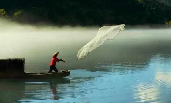 知青真實回憶:抓大鰉魚越界被抓走 知青真實回憶:抓大鰉魚越界被抓走