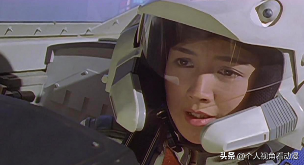 迪迦奧特曼：你選擇飛燕一號還是飛燕二號？二者各自的優勢是什麼