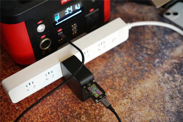 綠聯100W氮化鎵體驗：100W大功率，四口快充，一頭餵飽數碼全家桶