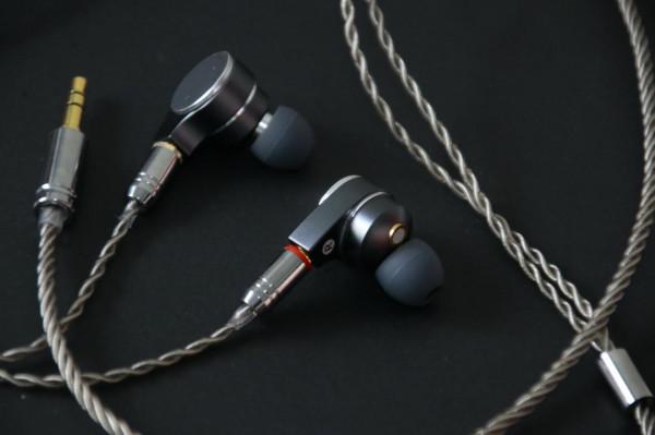 耳機終於可以自己DIY了玩音樂從聽歌裝置開始,小蝙蝠模組化耳機 耳機終於可以自己DIY了玩音樂從聽歌裝置開始,小蝙蝠模組化耳機