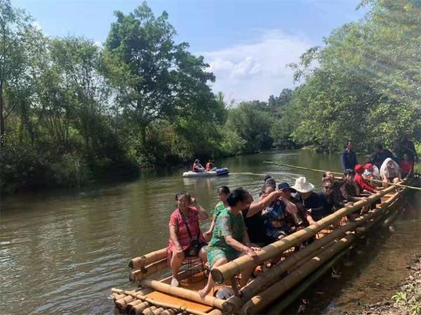 潭淵水悠,溪清水綠!歡喜瀰漫著迦甸嵐的每一個角落 潭淵水悠,溪清水綠!歡喜瀰漫著迦甸嵐的每一個角落