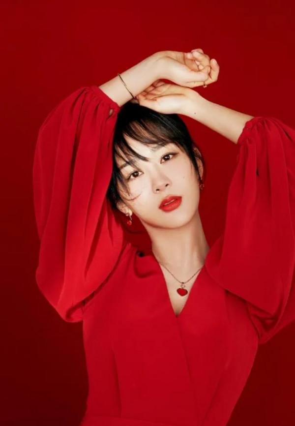 寶藏女孩楊紫美圖｜倪萍：《女心理師》楊紫是個很有魅力的演員