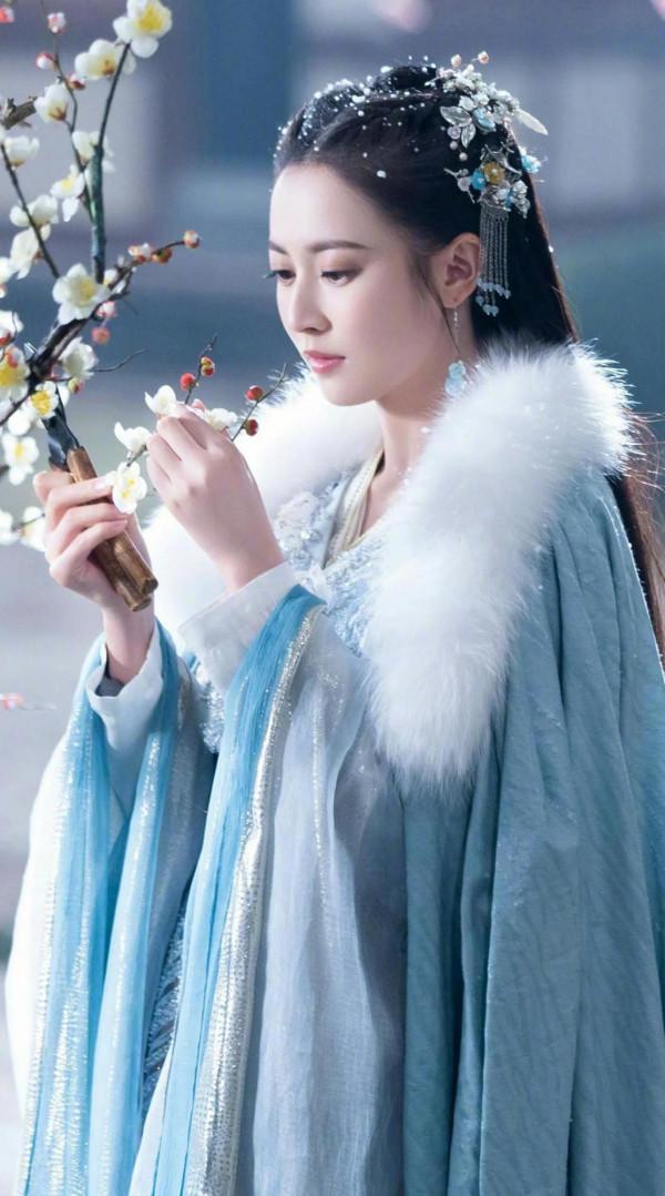 精美圖集｜陳鈺琪古裝好美呀，英氣又不失甜美