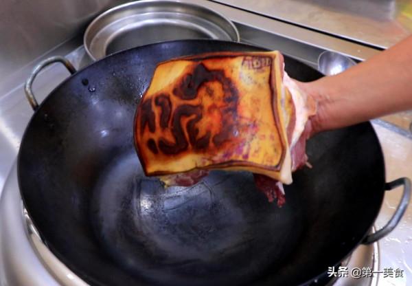 小酥肉升級版“蒸醬肉”做法,紅潤軟糯,醬香十足,好吃到舔盤子 小酥肉升級版“蒸醬肉”做法,紅潤軟糯,醬香十足,好吃到舔盤子