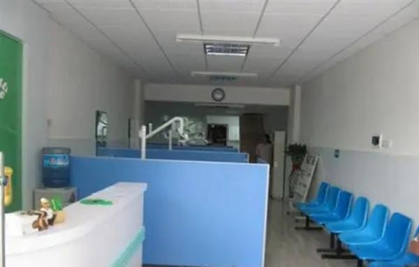 中國最後一位御醫鸚烈鵬,服侍溥儀10年,105歲堅持為百姓看病 中國最後一位御醫鸚烈鵬,服侍溥儀10年,105歲堅持為百姓看病