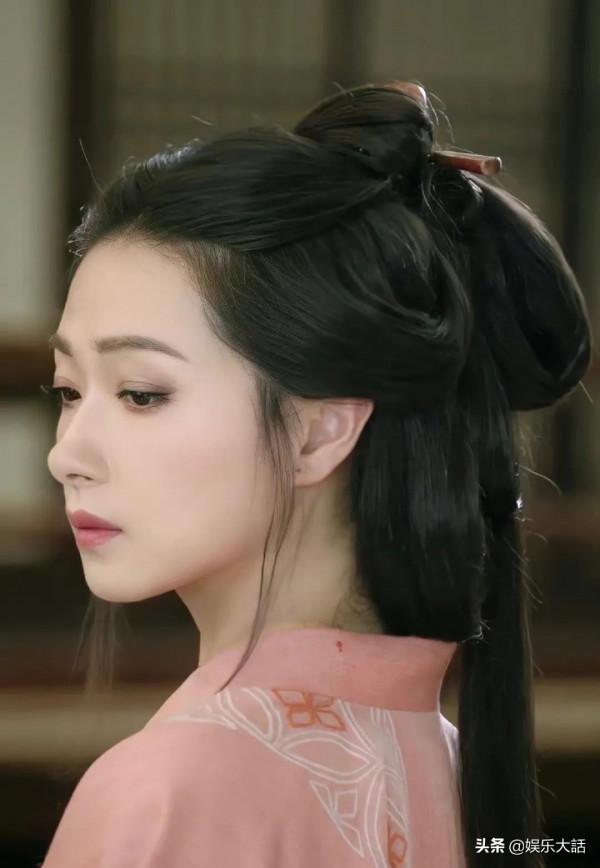 面部一枝花全靠鼻當家?這6位女星的名品美鼻,決定了顏值的高低 面部一枝花全靠鼻當家?這6位女星的名品美鼻,決定了顏值的高低