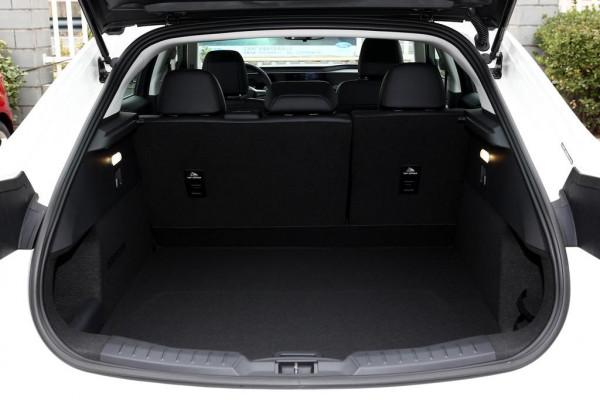 SUV還是中型的實用，這三款車，動力強、油耗低、自駕遊安全