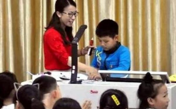 教育部通知，初中5+2延時服務可升級晚自習，家長：晚自習也收費