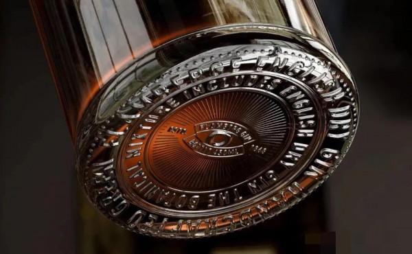 白俄羅斯FLAMBERGE杜松子酒禮盒套裝欣賞，你敢相信它是一盞燈