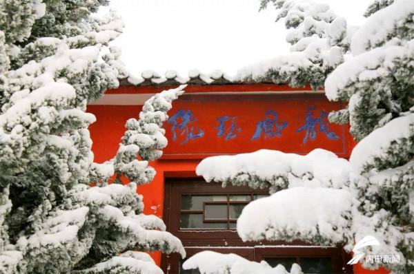 雪花一落，威海赤山就美成了故宮