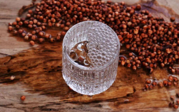 白酒要52°才最值得收藏？行家終於發話，這68°白酒“略勝一籌”