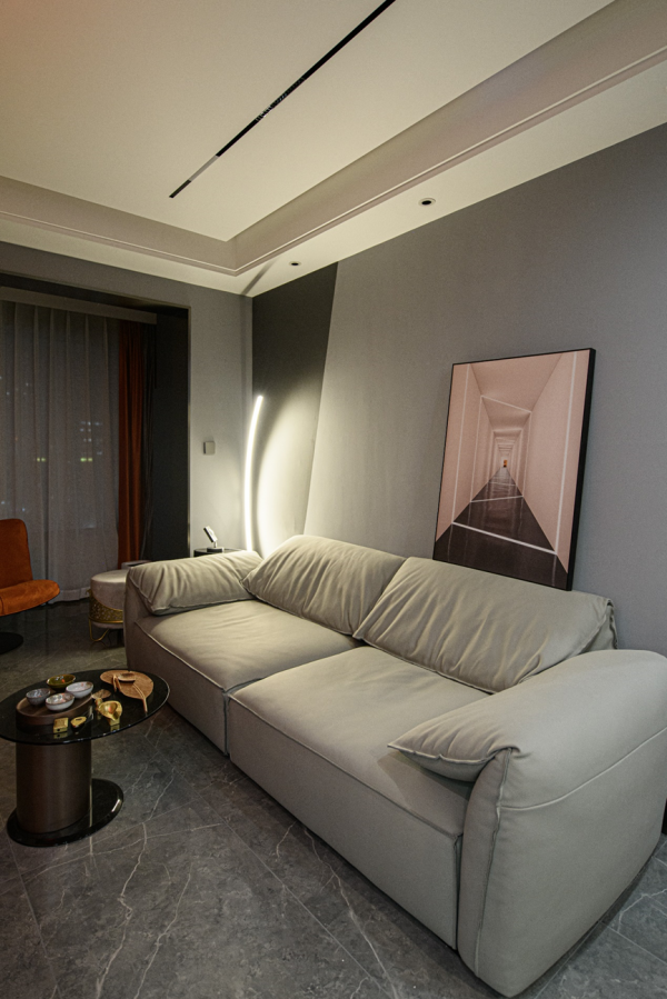 92㎡現代簡約風，“三房改兩室”超大收納空間，高品位低奢華