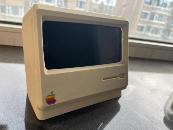 給iPhone13來個彩虹logo貼,Why not? 給iPhone13來個彩虹logo貼,Why not?