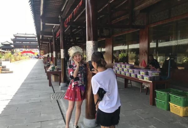 國慶假期舊州古城花樣多遊客眼花繚亂 國慶假期舊州古城花樣多遊客眼花繚亂