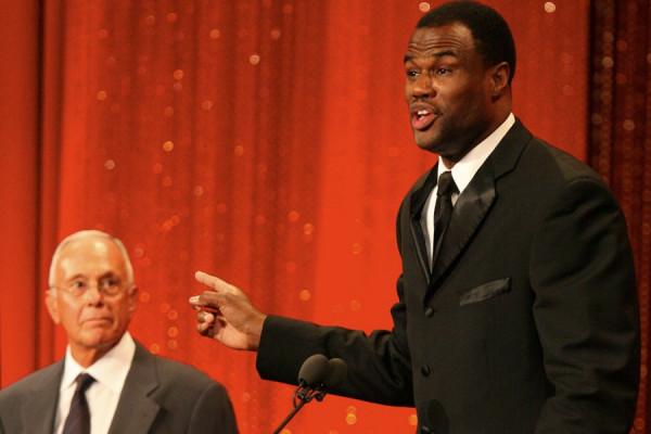 詹姆斯名人堂引薦人會是誰？科比：我希望是喬丹或者菲兒傑克遜