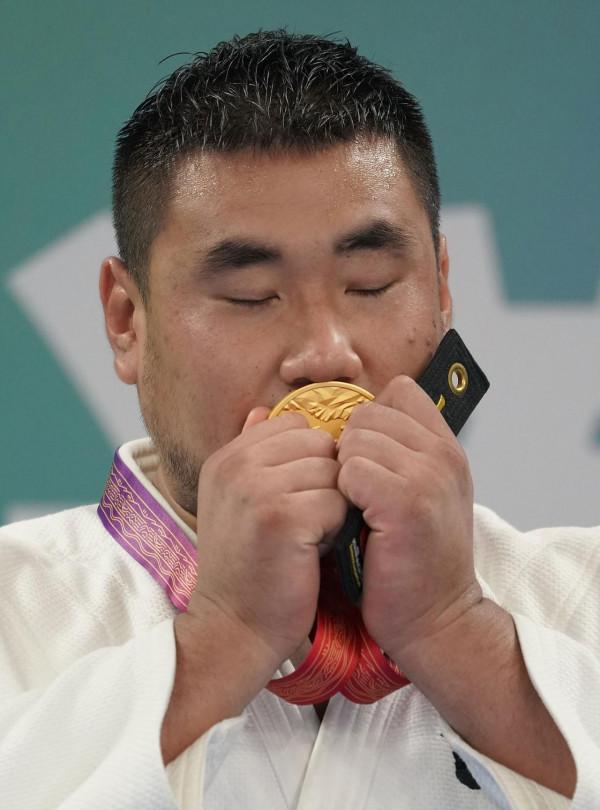 柔道——尹永傑奪得男子100公斤以上級冠軍 柔道——尹永傑奪得男子100公斤以上級冠軍