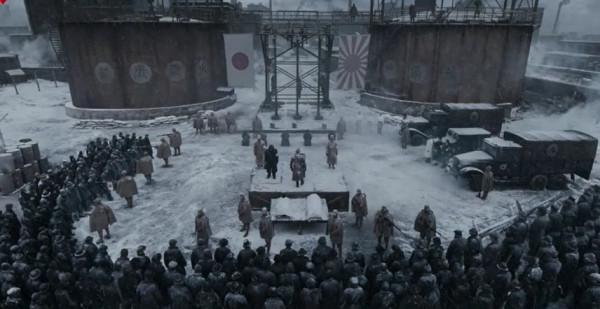 好怕日軍“辣手摧花”，周也與11個男人的《鐵道英雄》有多不搭？