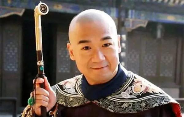 康熙強制自己戒菸，卻把鼻菸壺發展成了精美的工藝品，遠銷海外