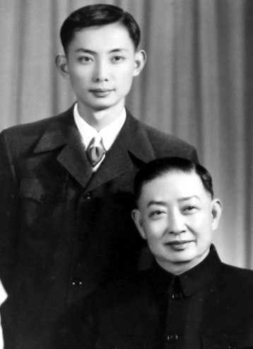 範梅強:梅蘭芳孫輩唯一從事戲曲者,難忘祖訓,遺憾家族已無男旦 範梅強:梅蘭芳孫輩唯一從事戲曲者,難忘祖訓,遺憾家族已無男旦