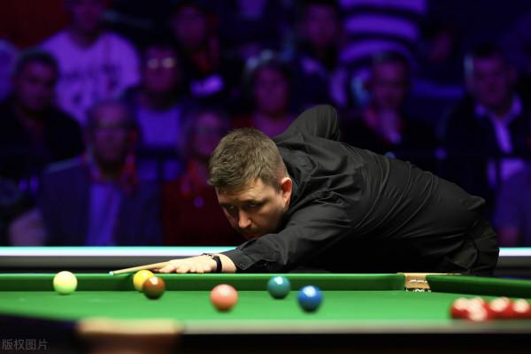 冠軍聯賽：丁俊暉巫師同為2勝1負，奧沙利文狀態不佳，囧哥領跑