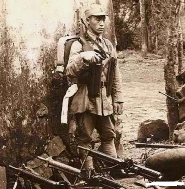 抗戰中，同為&OpenCurlyDoubleQuote;草鞋軍&rdquo;的川軍成功逆襲，80萬貴州黔軍哪兒去了？