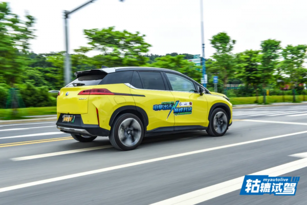 一次評測5款熱門純電動車！大眾ID.4 X、小鵬P7、極星2等誰贏了？