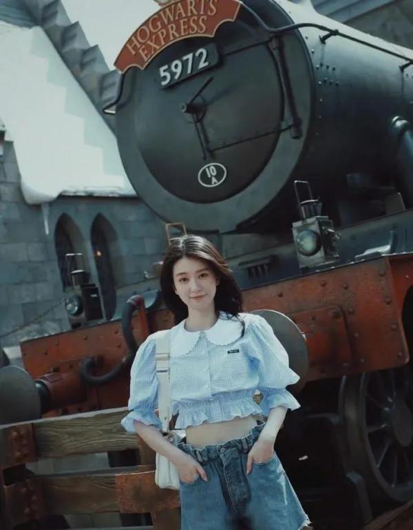 下週穿什麼 | 跟女明星學做環球影城最靚的仔