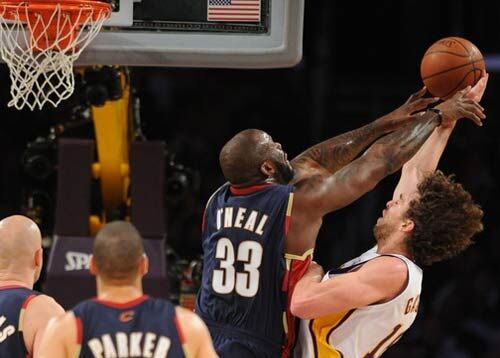 封蓋+得分+籃板三雙有多難？現役僅6人做到過，奧拉朱旺10次做到