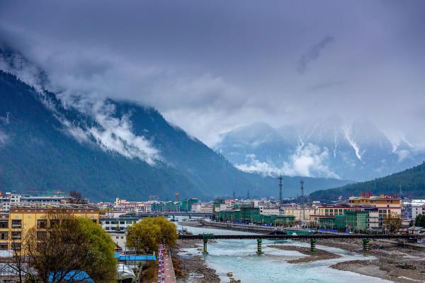 新疆的雪美不勝收