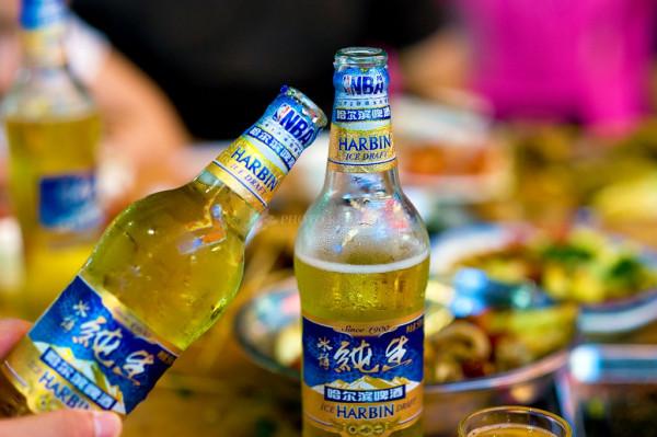 酒齡30年的東北人,告訴你當地人愛喝啥酒,不是老村長也不是哈啤 酒齡30年的東北人,告訴你當地人愛喝啥酒,不是老村長也不是哈啤