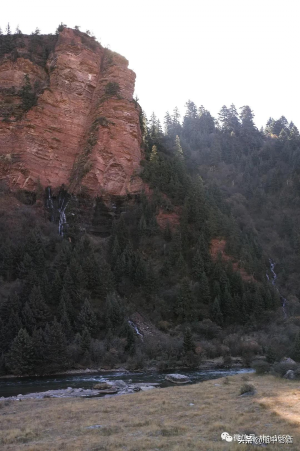 02:初探印證猜想，高程4千多米處確有20多公里長丹霞景觀