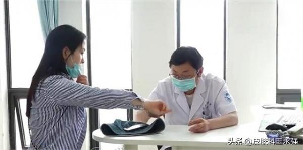 汗皰疹反覆性發作，瘙癢難耐，醫生教你用3個方法解決，快速有效