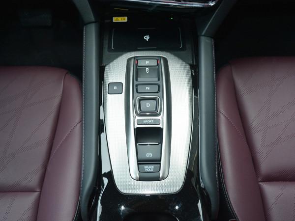 ENCINO 昂希諾和東風本田M-NV對比,後者銷量更高,你更喜歡誰? ENCINO 昂希諾和東風本田M-NV對比,後者銷量更高,你更喜歡誰?