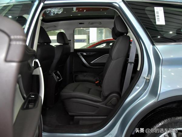 四缸1.8T，大6座家用低價MPV，油耗低又舒適，實拍吉利嘉際